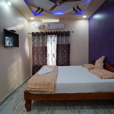 Akash Homestay Hampi Eksteriør billede