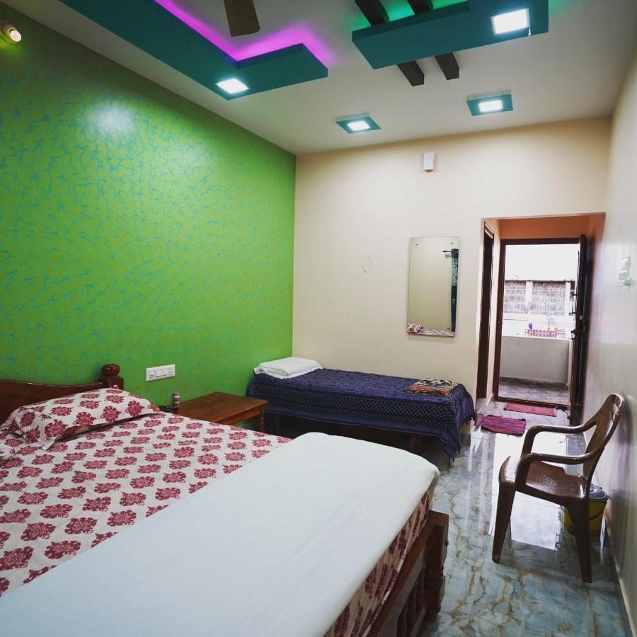 Akash Homestay Hampi Eksteriør billede