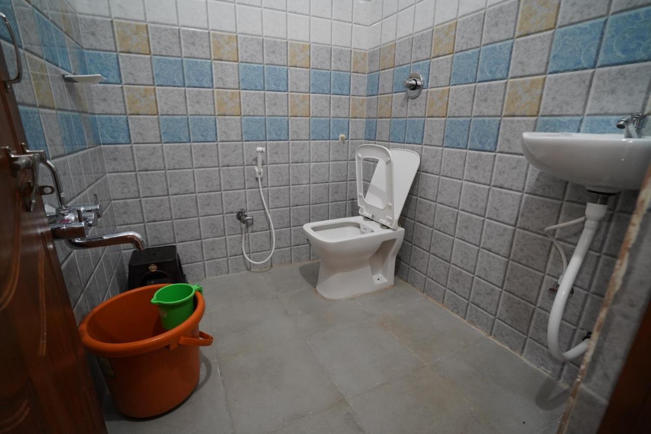 Akash Homestay Hampi Eksteriør billede