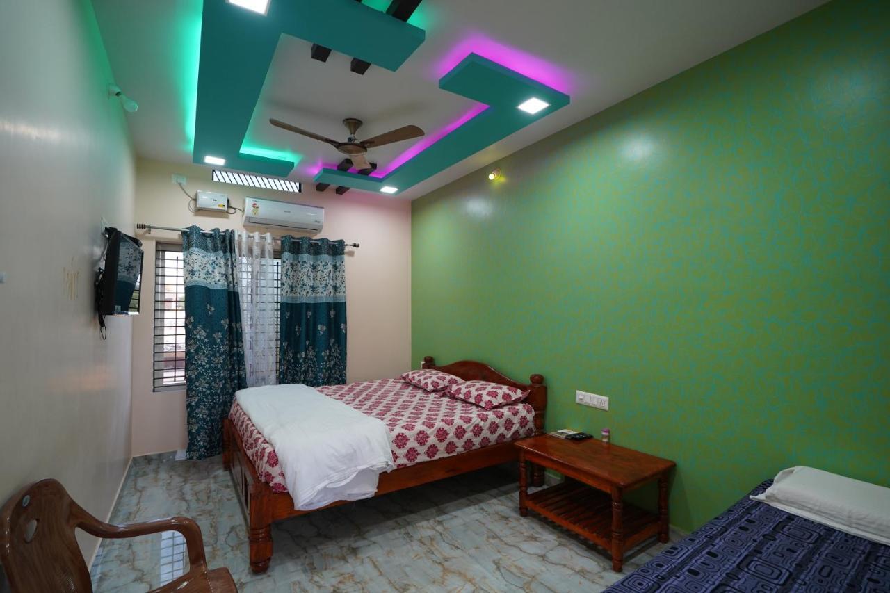 Akash Homestay Hampi Eksteriør billede