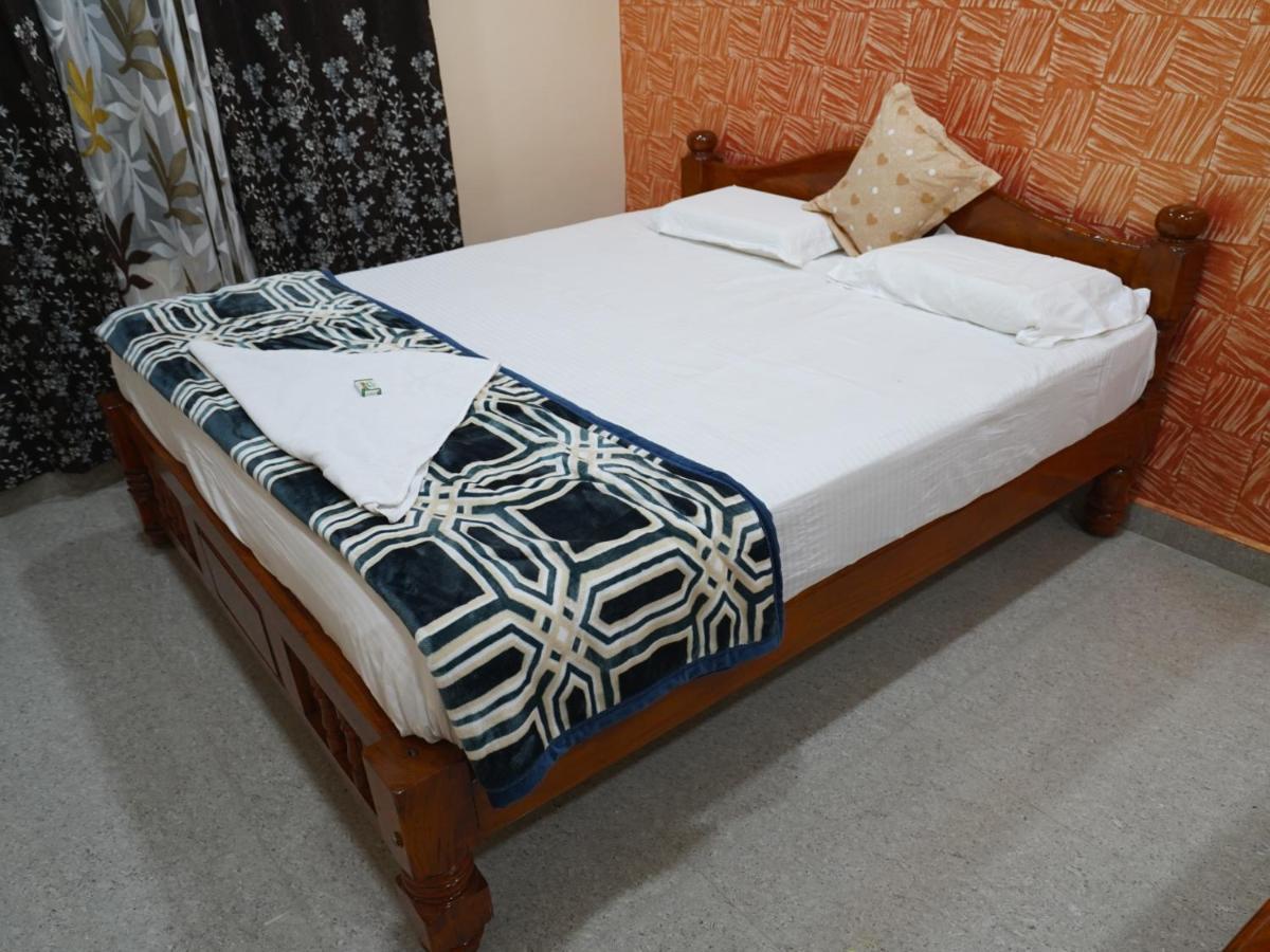Akash Homestay Hampi Eksteriør billede