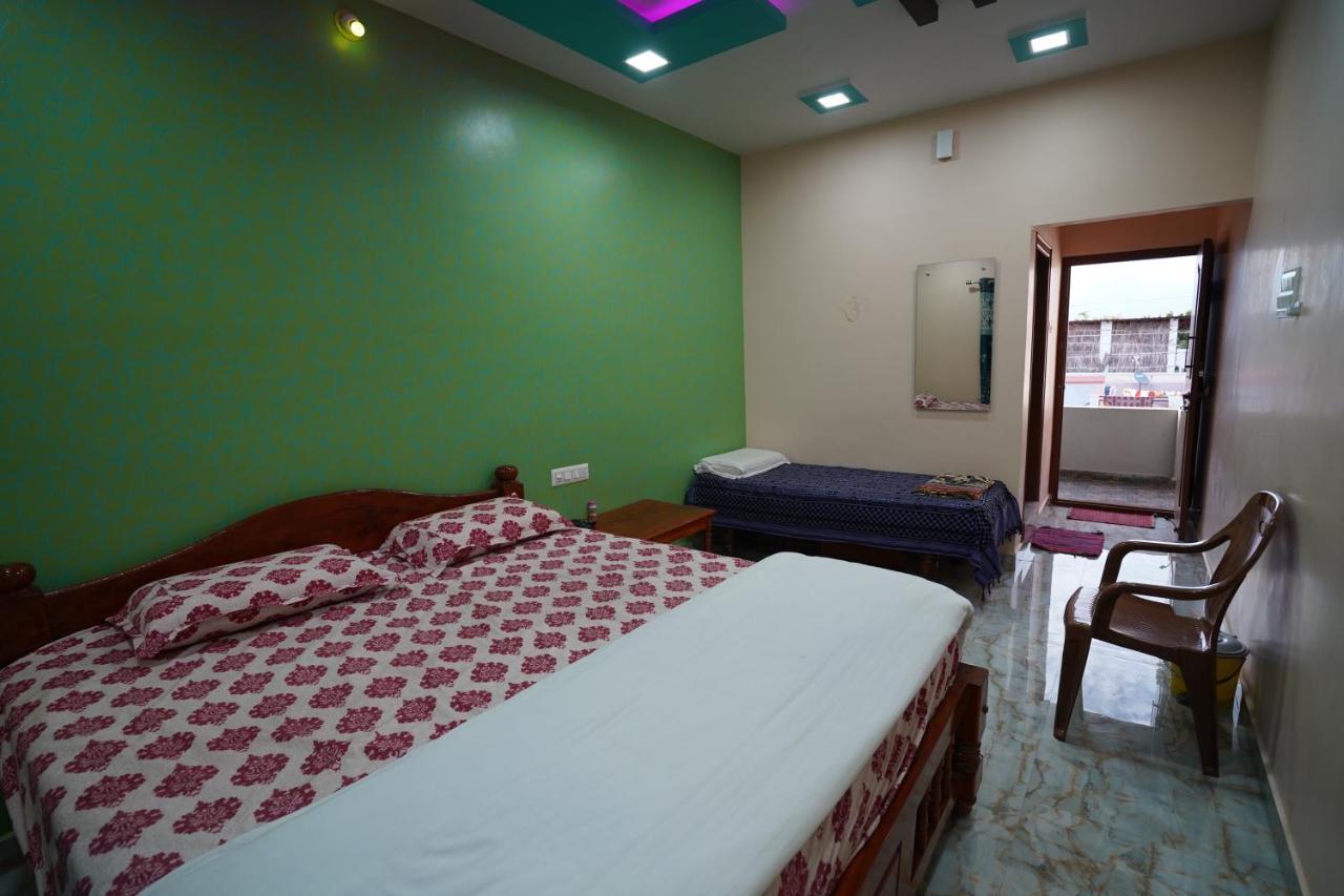 Akash Homestay Hampi Eksteriør billede