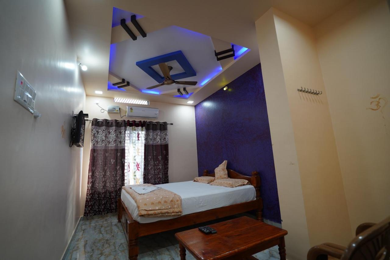 Akash Homestay Hampi Eksteriør billede