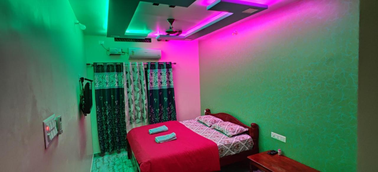 Akash Homestay Hampi Eksteriør billede