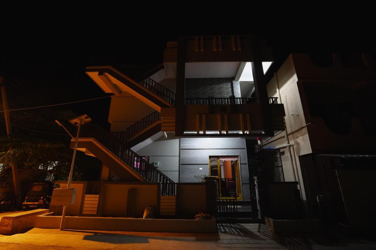 Akash Homestay Hampi Eksteriør billede