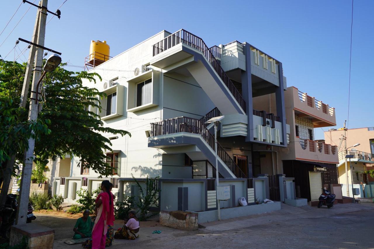 Akash Homestay Hampi Eksteriør billede