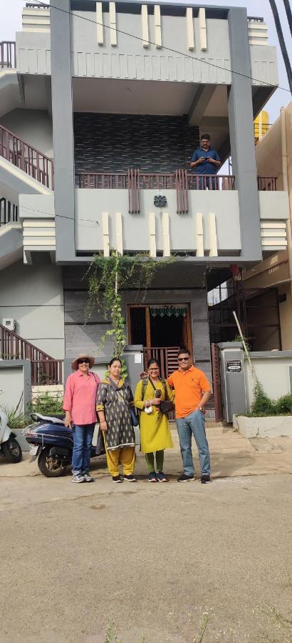 Akash Homestay Hampi Eksteriør billede